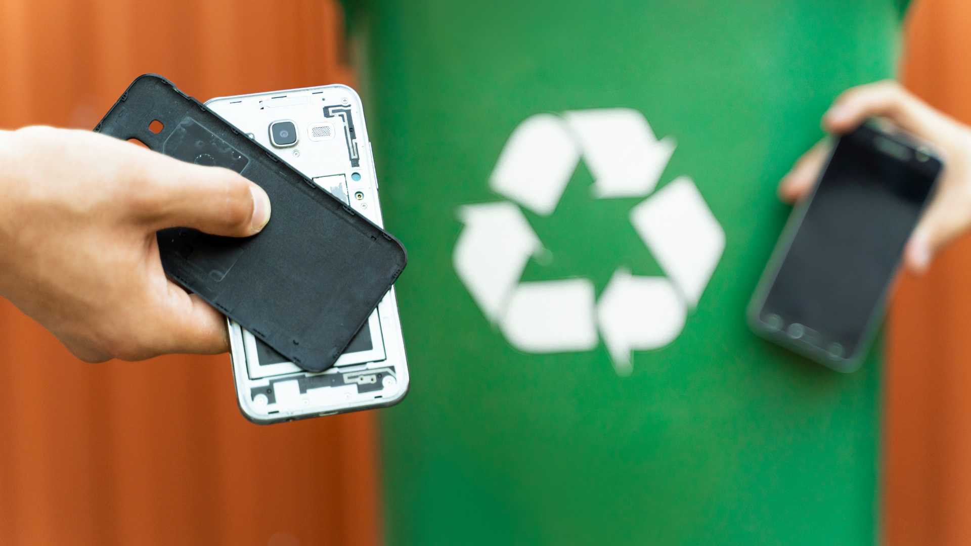 How to Recycle Smartphones in a Smart Way